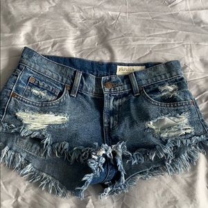 Pistola low rise cut off shorts